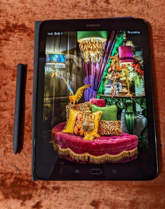Продам планшет Самсунг