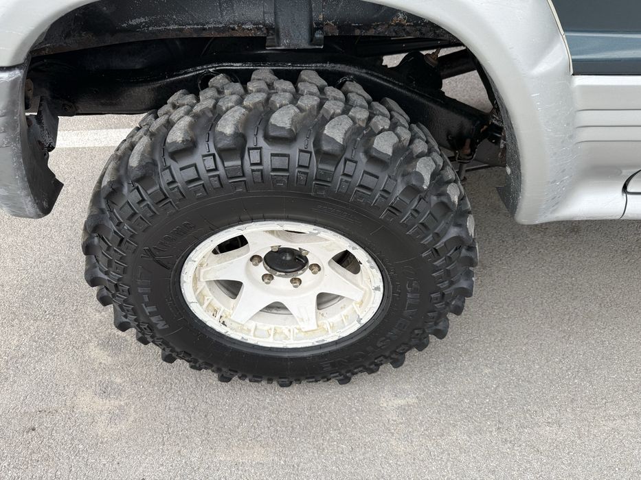 Silverstone 35x10.5x16