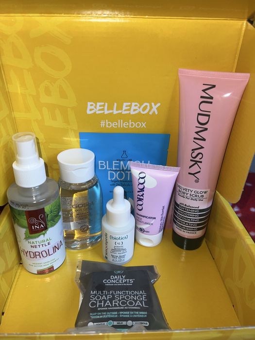 Продавам bellebox козметика