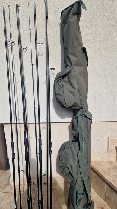 Vand ,  schimb Set 4 Mulinete Okuma + 4 Lansete si husa transport