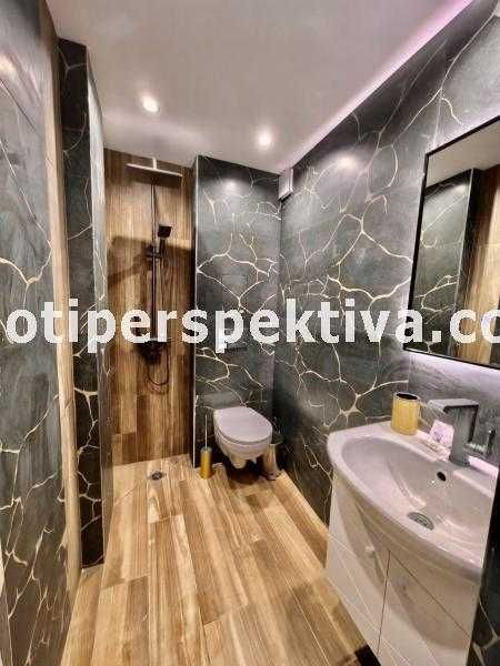 Продава се Тристаен апартамент в Пловдив, Кършияка - 65 кв.м за 2539 €/кв.м - Снимка #11