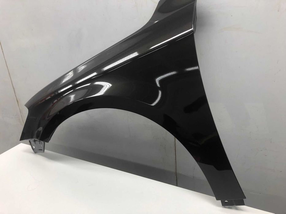 Aripa Fata Stanga VW Passat B7 An 2011-2014 (LA8X (Maro))