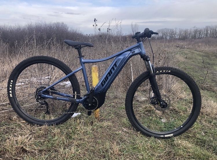 Bicicleta Electrica Giant model Talon E+3 hardtail marime M