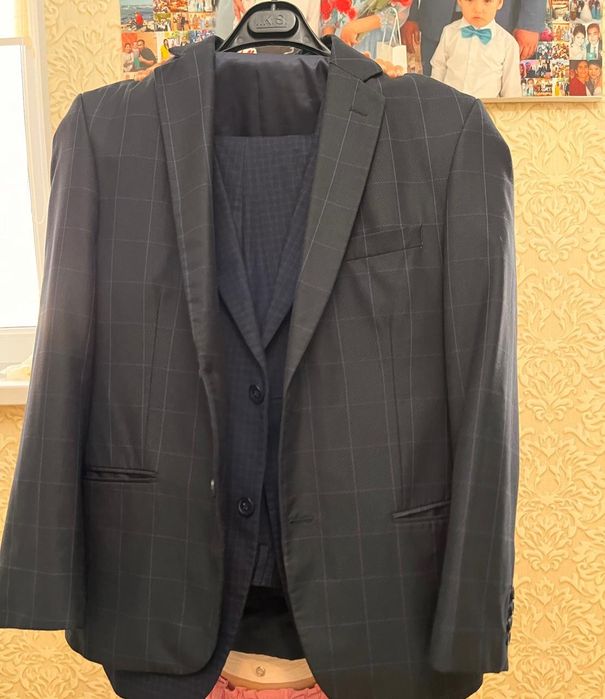 Мужской костюм с брюками