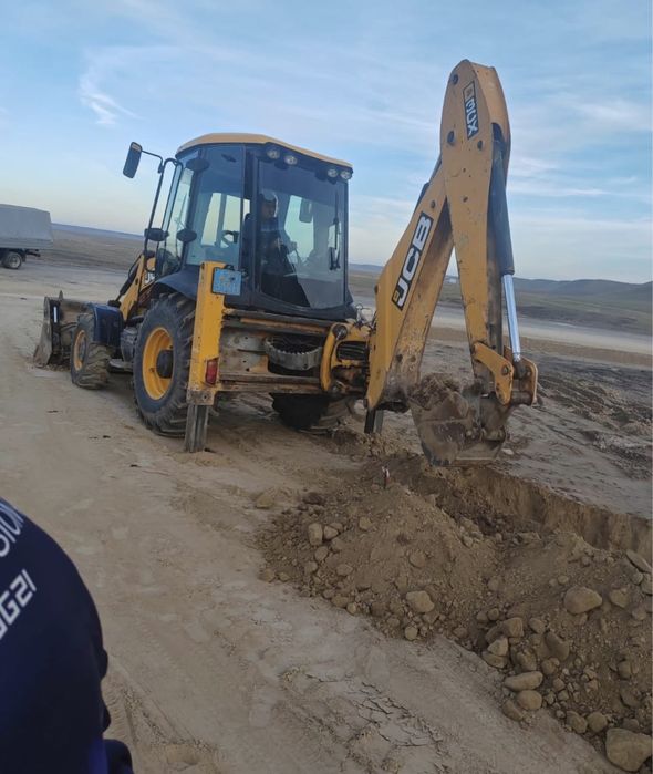 Аренда экскаватор-пагрузчик 3/1