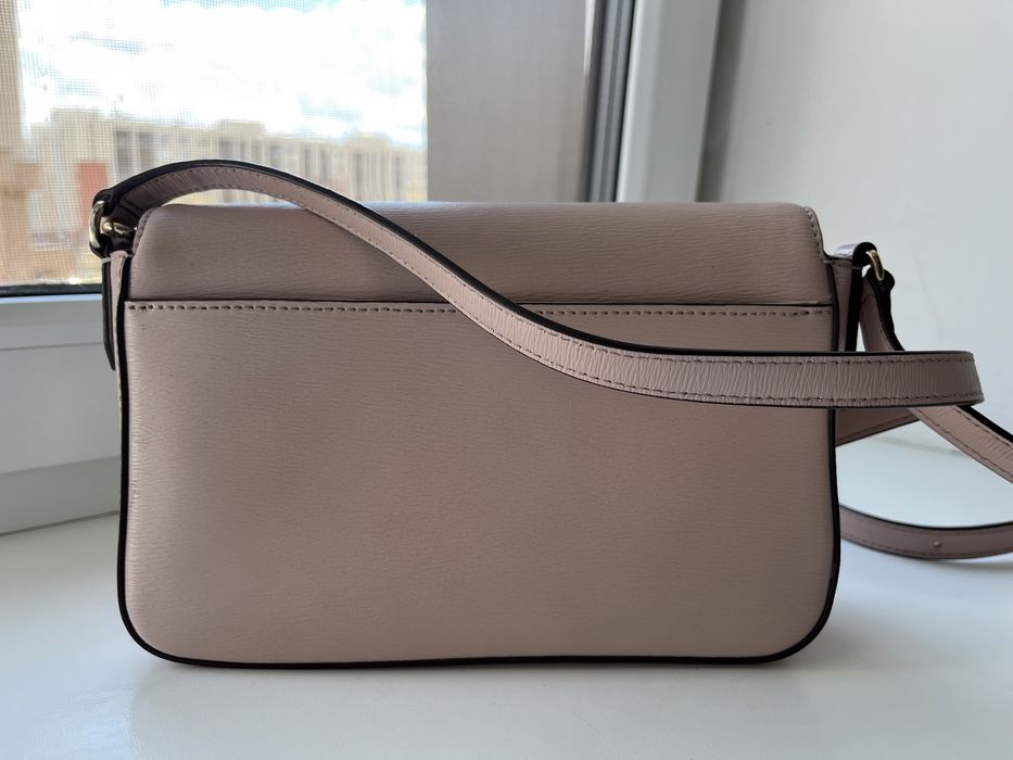 Продам сумку DKNY