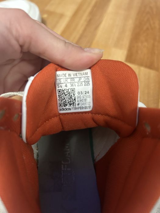 Adidasi Adidas marimea 37 femei aproape noi