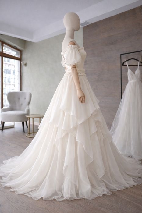 Булчинска рокля с пушкави ръкави и корсет Сватбен тоалет