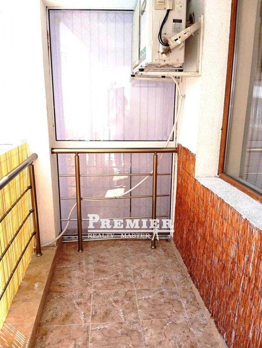 Продава се Тристаен апартамент в к.к. Слънчев бряг - 60 кв.м за 1067 €/кв.м - Снимка #1