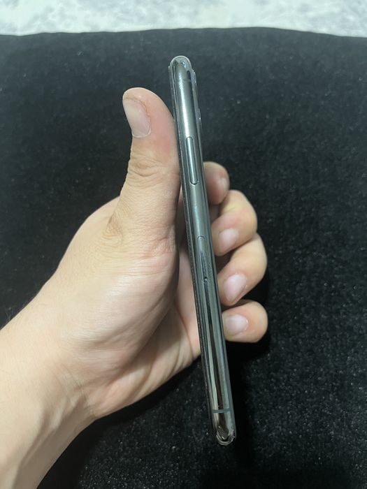 Продам Айфон 11 Про