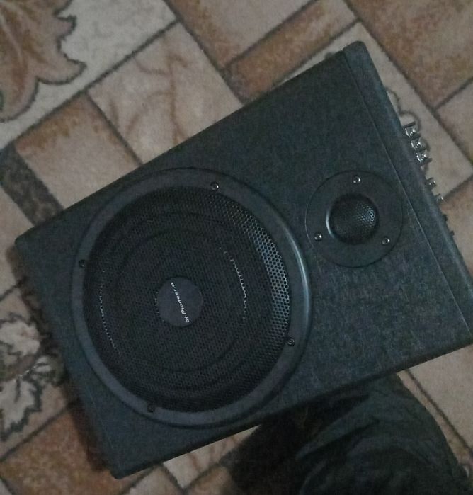 Продам новый сабвуфер