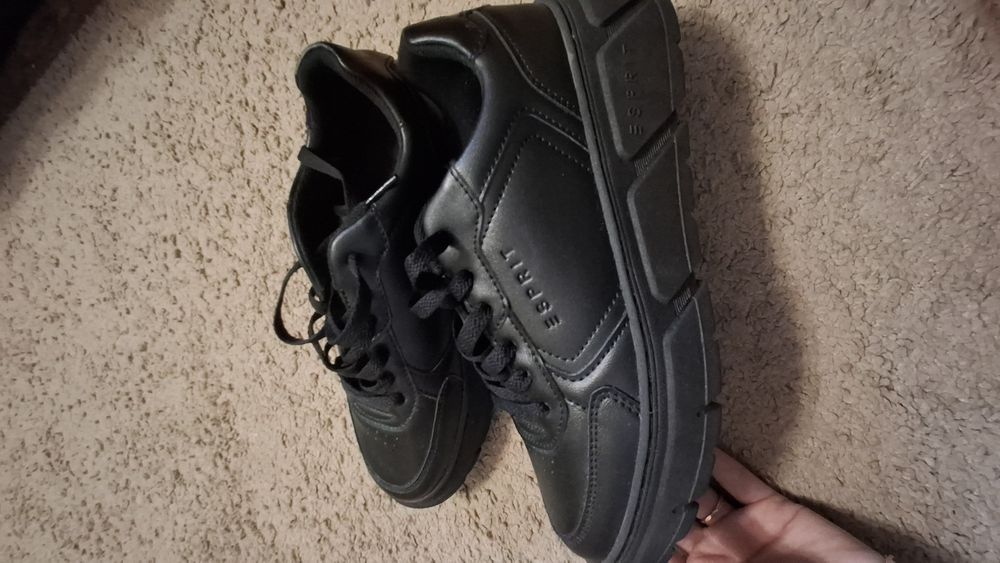 Кроссовки Esprit новые 38 размер