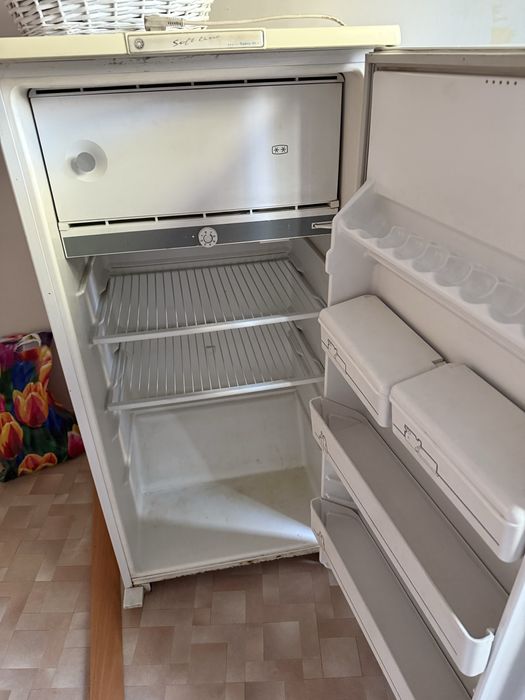 Продам холодильник