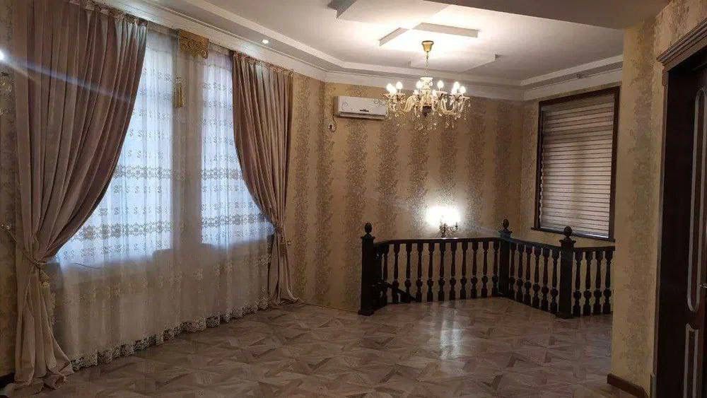 Дом Ракатбоши ресторан Мона 3,9 соток