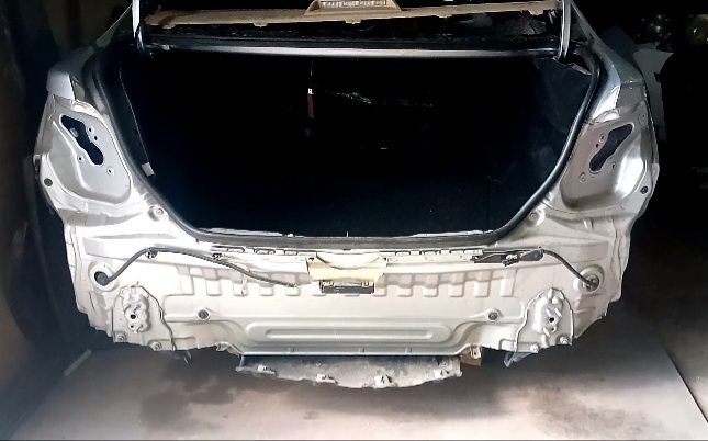 Задняя часть Toyota Camry 55