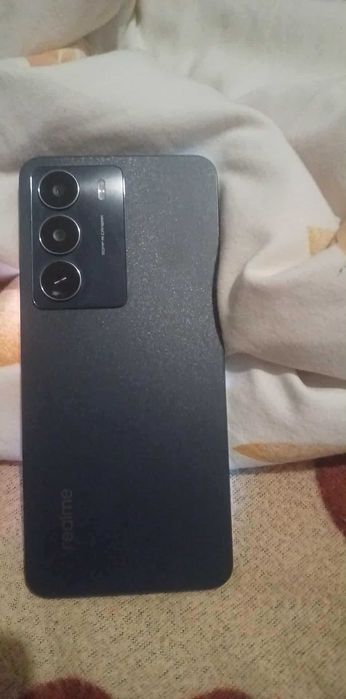 Realmi 14x 5G продава се топ състояние