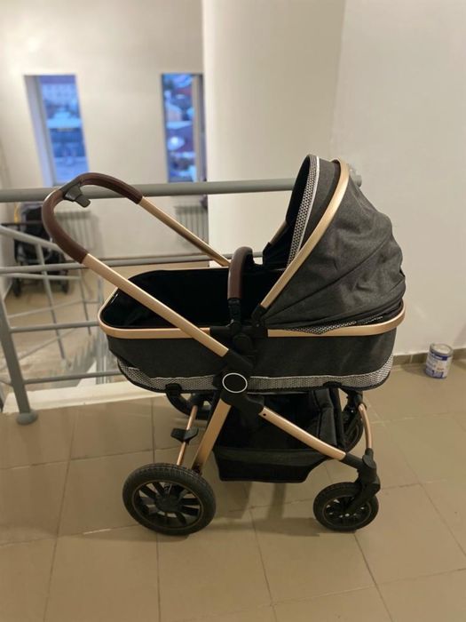 Продам Коляску Почти новый