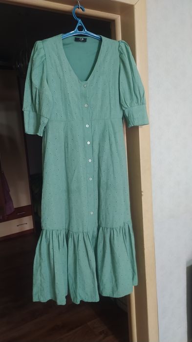 Продам женское платье