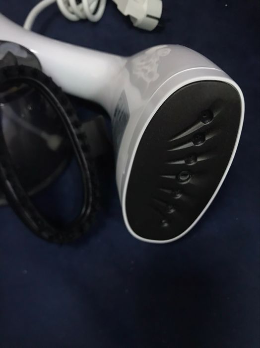 Уред за гладене  на дрехи Rolipo