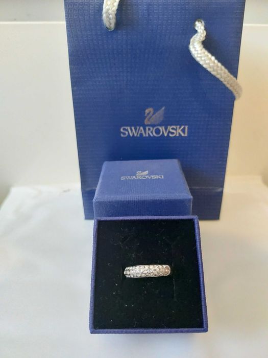 Inel cu strasuri Swarovski stil verigheta si punga si cutie cadou