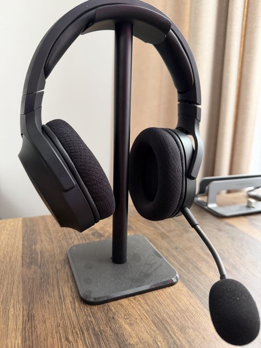 Продам практически новые razer barracuda x