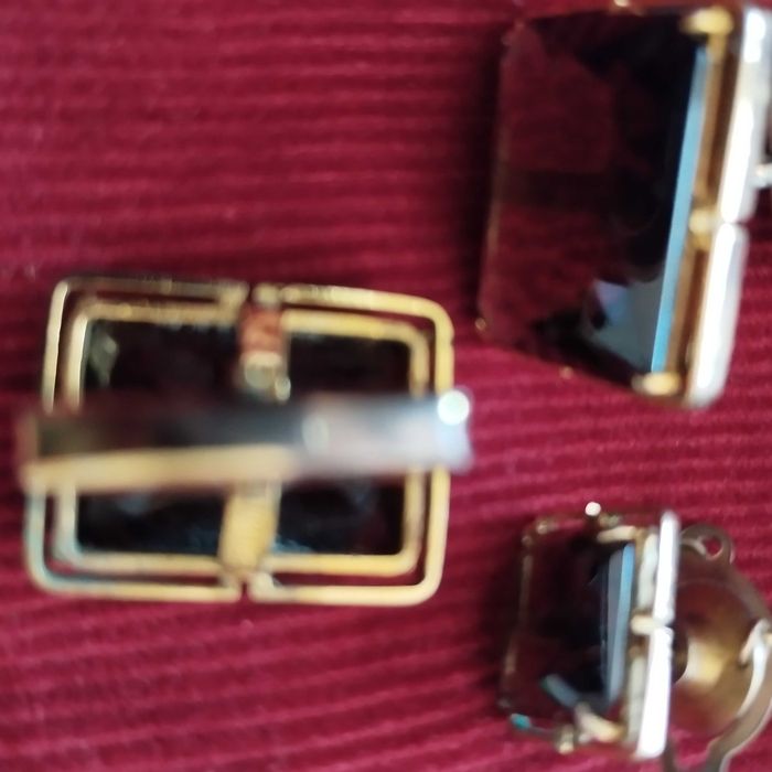 Копчета за ръкавели и игла за вратовръзка с камъни опушен топаз