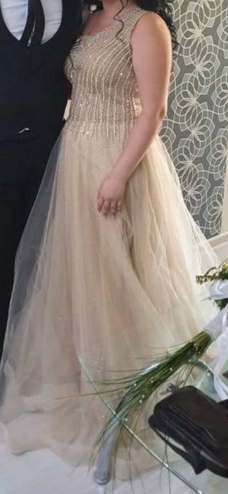 Официялна рокля!