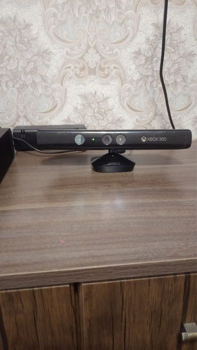 Продам xbox 360 250гб