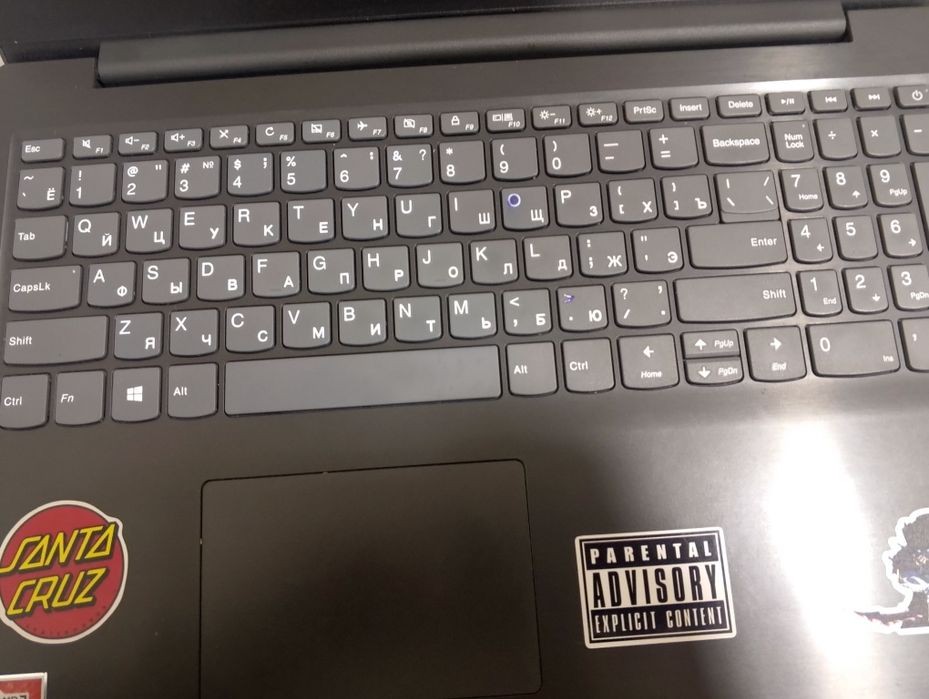 Noutbook: Lenovo AMD4. Disk hajmi: 128 GB SSD. Offis ishlari uchun.