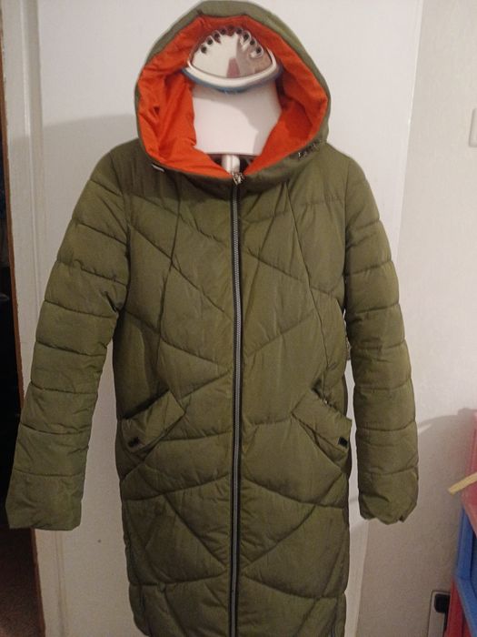 Продам зимнюю куртку
