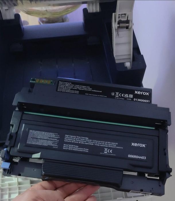 Xerox B225 imprimante laser că nou cartuș nou