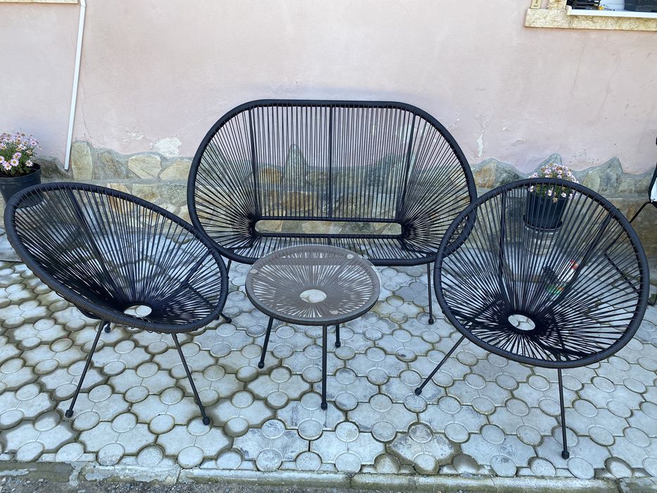 Set mobilier din ratan pentru gradina.