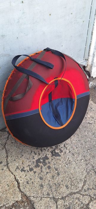 Тюбинг. Ватрушка. Б/У .  d 90 см., 9000 тг.