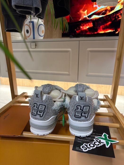 Louis vuitton skate swarovski