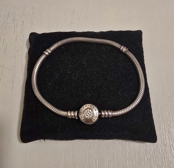 Браслет от Pandora