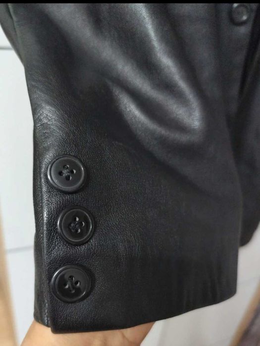 Scurta piele barbati