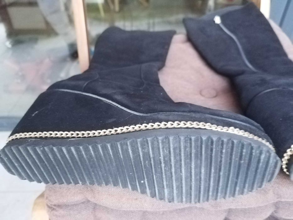 Дамски ботуши 38 номер естествен велур на платформа