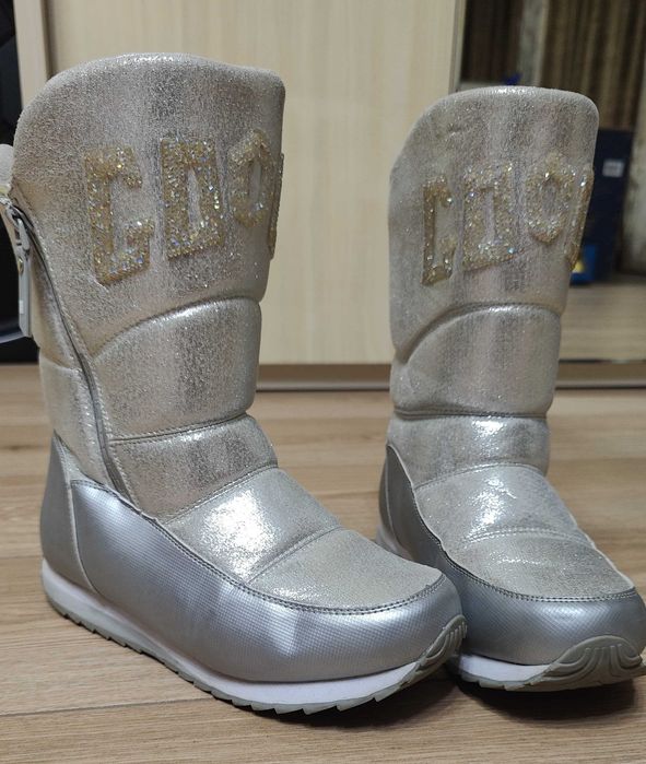 Детские зимние сапоги дутики для девочки