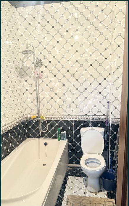 Продаётся  квартира по калининына