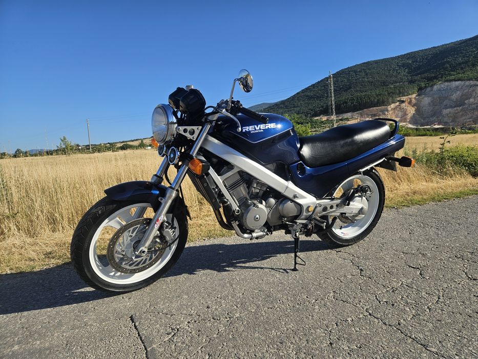 Honda NTV 650 Revere