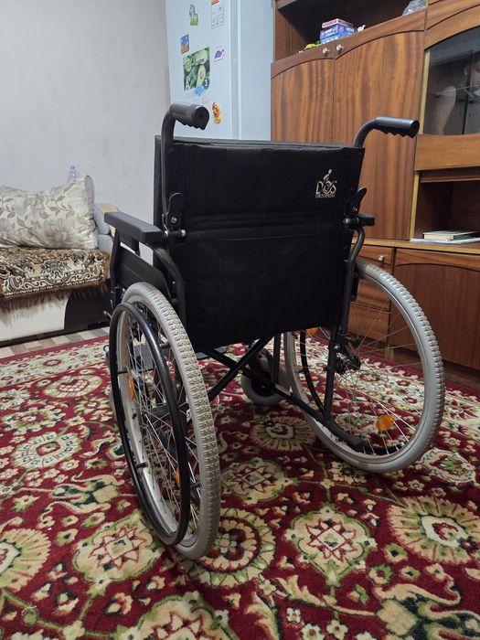 Инвалидная коляска