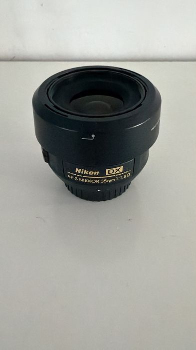 Обьектив Nikon 35 1,8