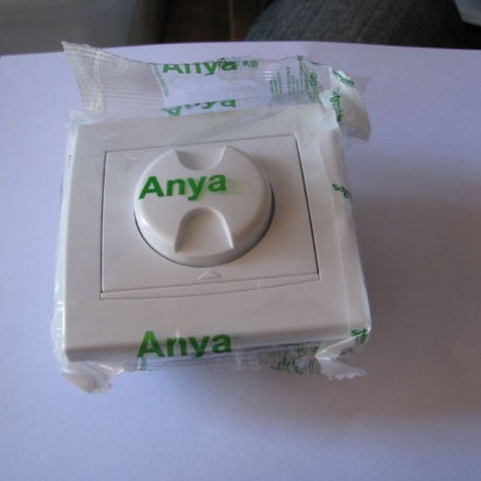 Спотове, ключ Димер Шнайдер