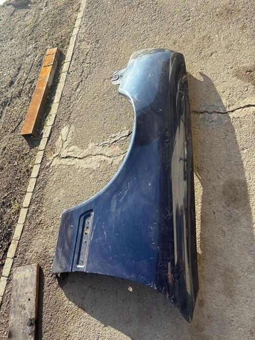 Крылья  на Мерседес 210