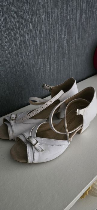 Туфли для бальных танцев