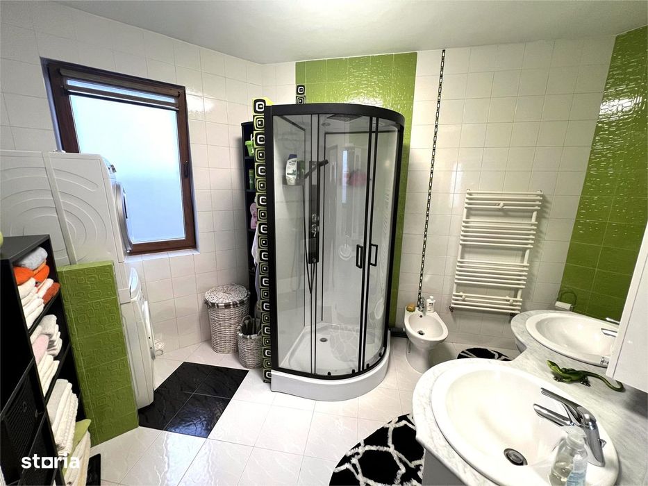 Apartament 3 camere, zonă premium, aproape de centru