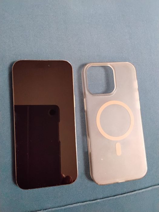 Iphone 16 Pro Max 1 TRB Gold