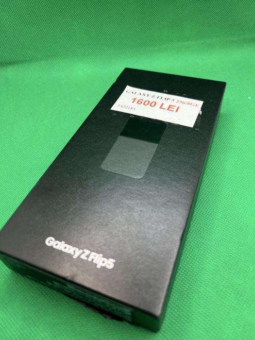 Samsung Z flip 5 256/8GB la cutie•Amanet Lazar Crangasi•55021