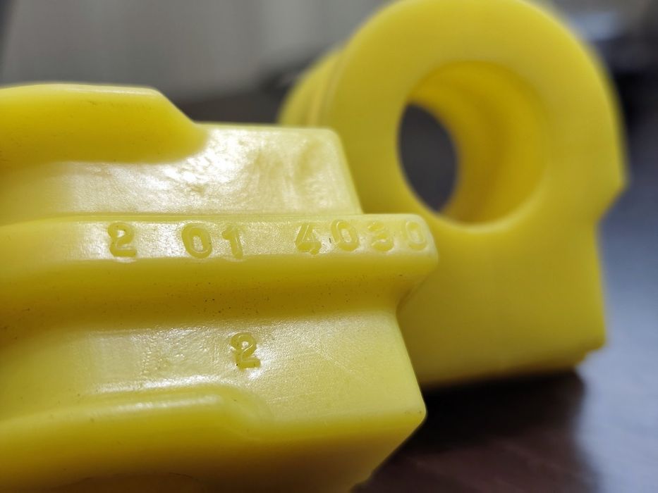 Амортизаторы  перед Murano z52