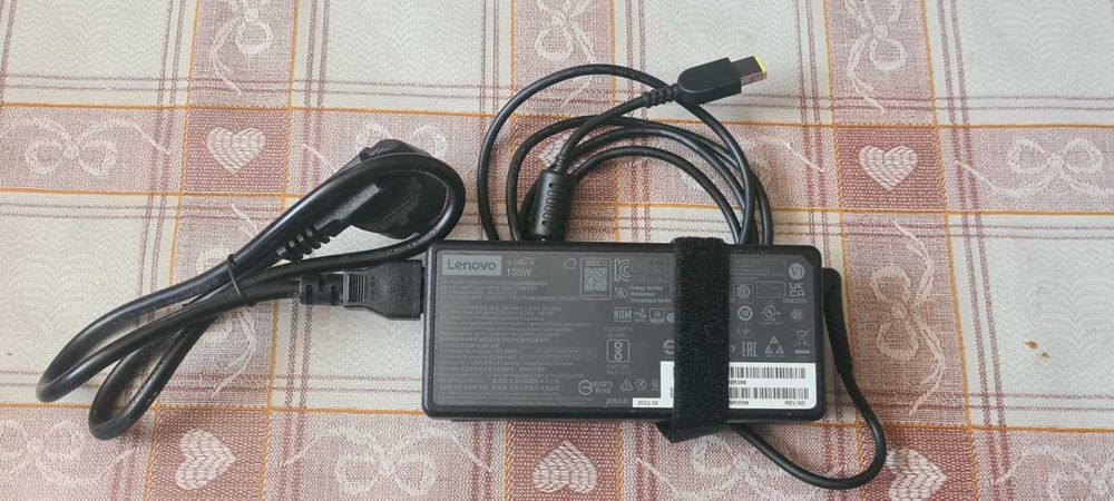 Incarcator pentru laptop Lenovo 135W mufa USB,20V cu 6,75A